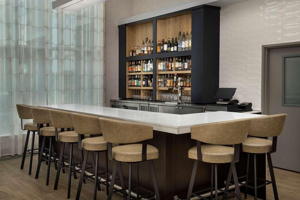 Hampton Inn Warroad Restaurant photo