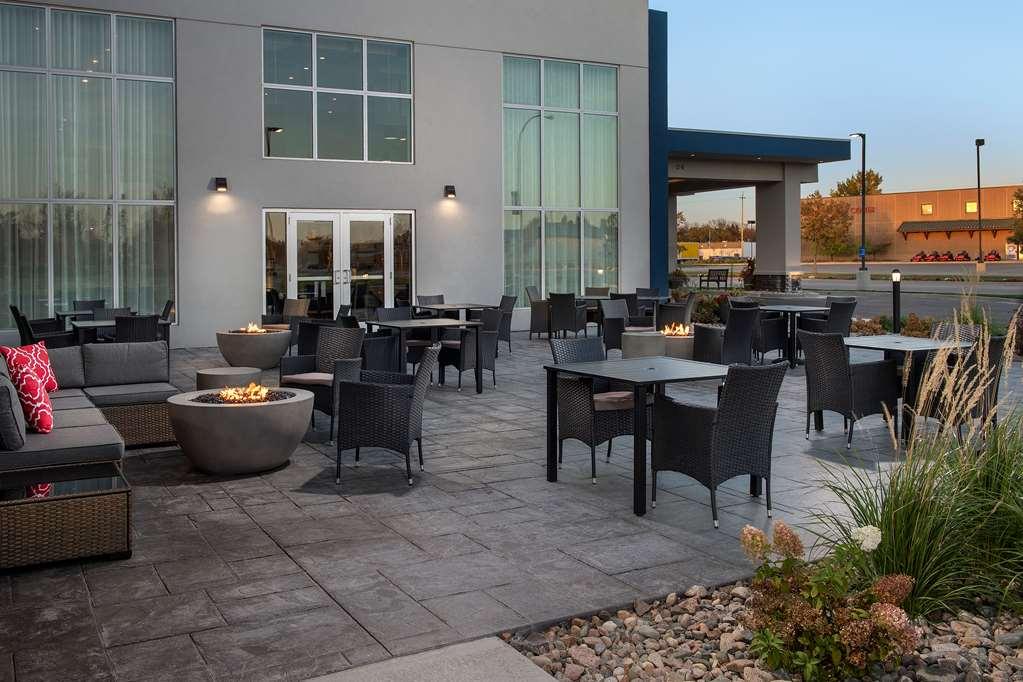 Hampton Inn Warroad Exterior photo